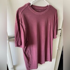 American Eagle Men’s Large (L/G) burgundy tee